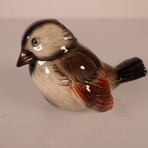 Vintage Goebel Porcelain Sparrow Bird Figurine West Germany CV74 Excellent